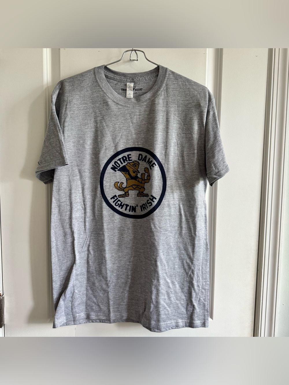 Notre Dame Fightin’ Irish Gray T-Shirt Size M